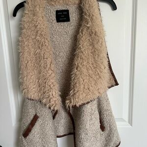 Love Tree Tan and Cream Fuzzy Vest
